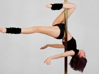 Pese a lo complicado, el pole dance es el deporte que menos lesiones genera